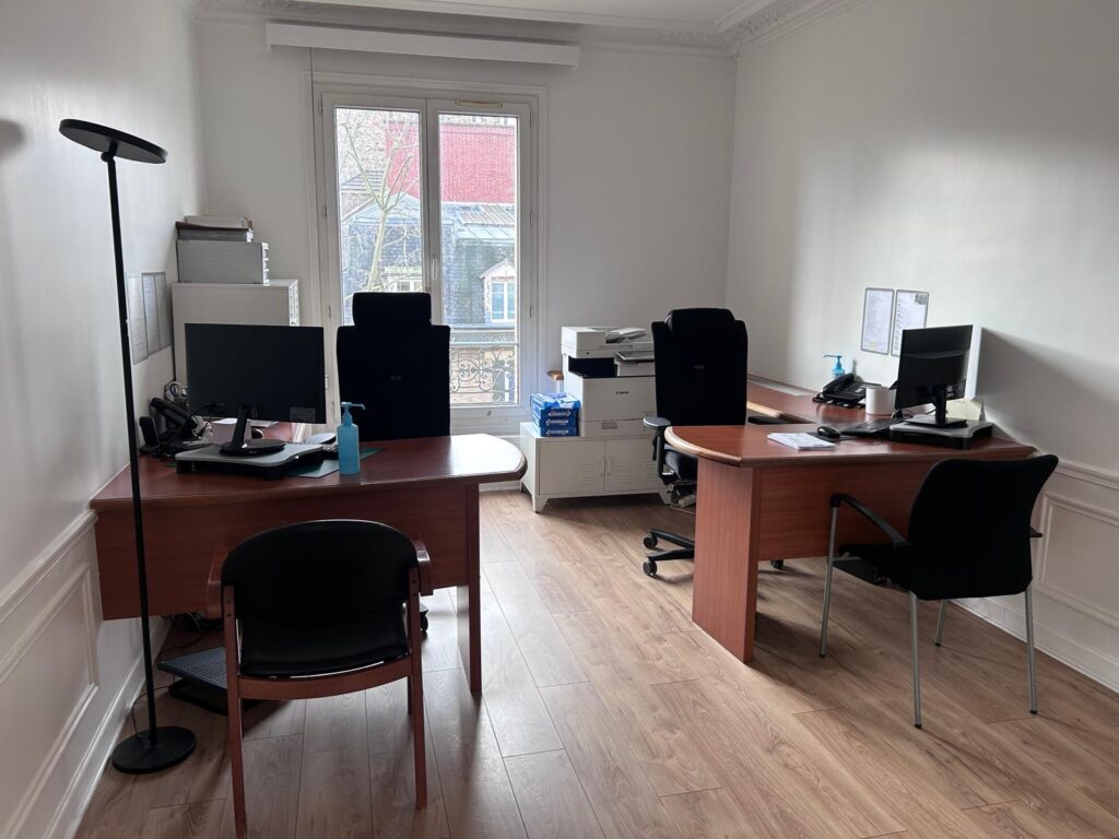 Bureau du secrétariat du Centre du Rachis de Neuilly